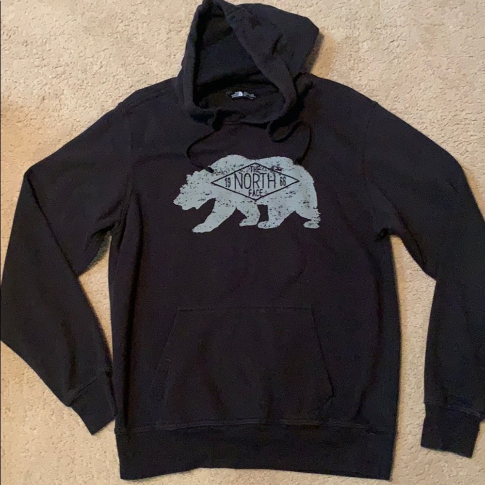 The North Face Men’s Bear Hoodie Black